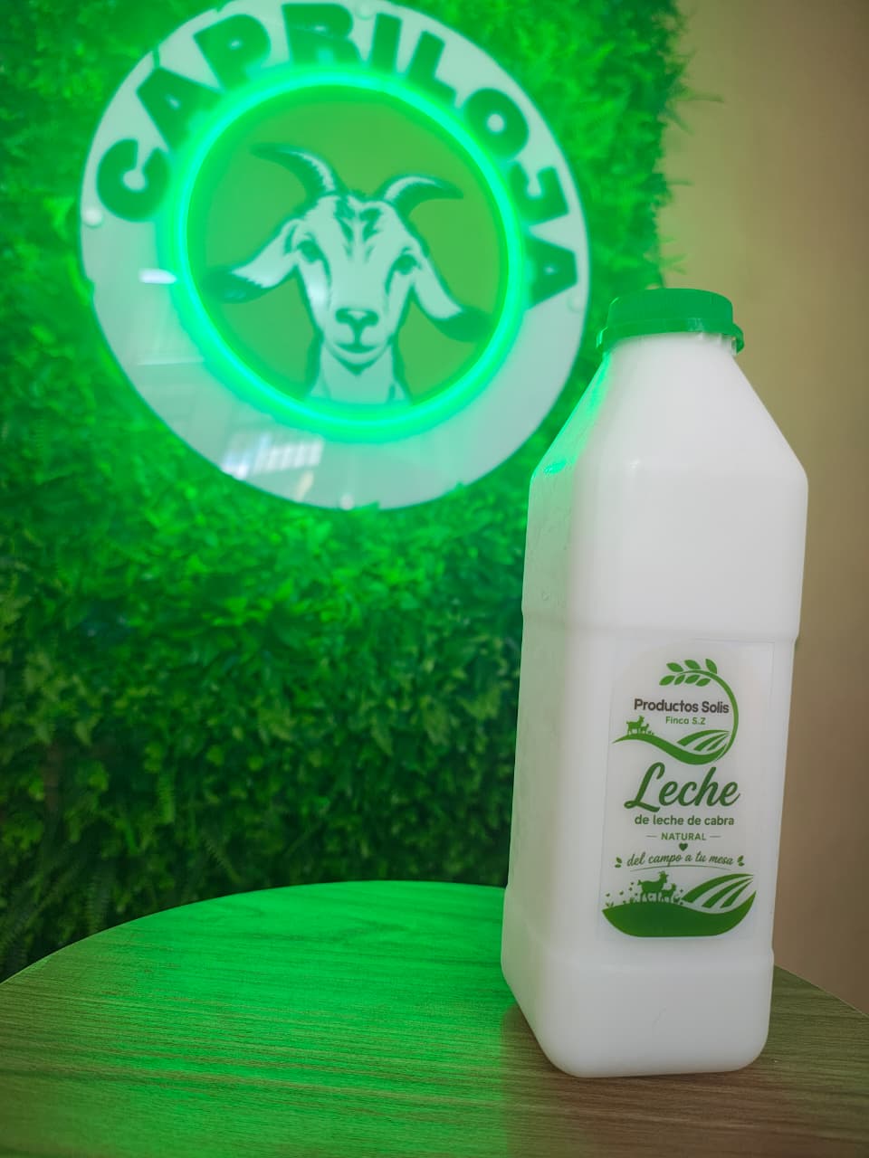 Leche de cabra fresca