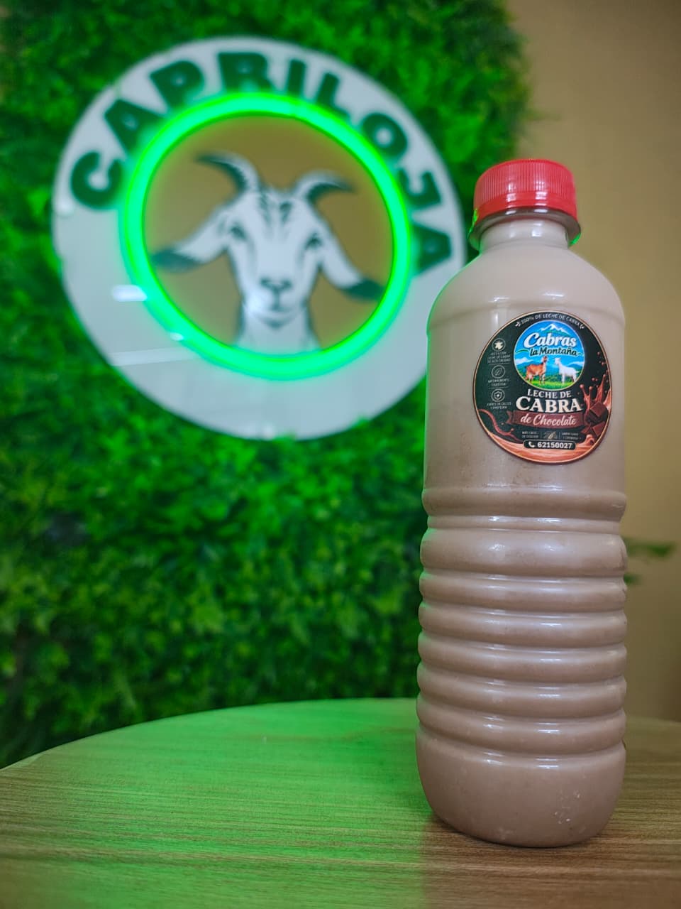 Leche de cabra de chocolate · 355 ml — Cabras La Montaña