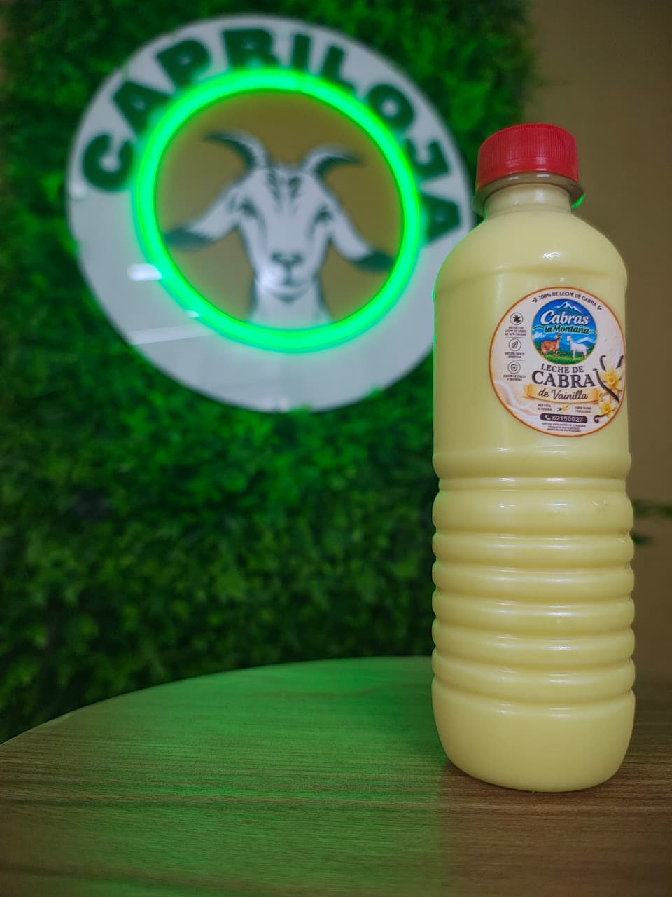 Leche de cabra de vainilla · 355 ml — Cabras La Montaña